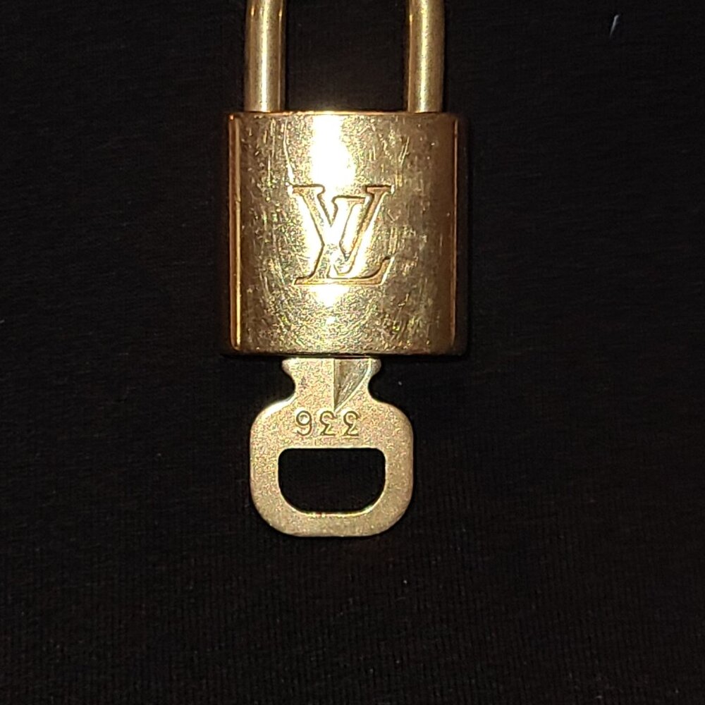 LV Lock & Key set #336 - Picture 3 of 11